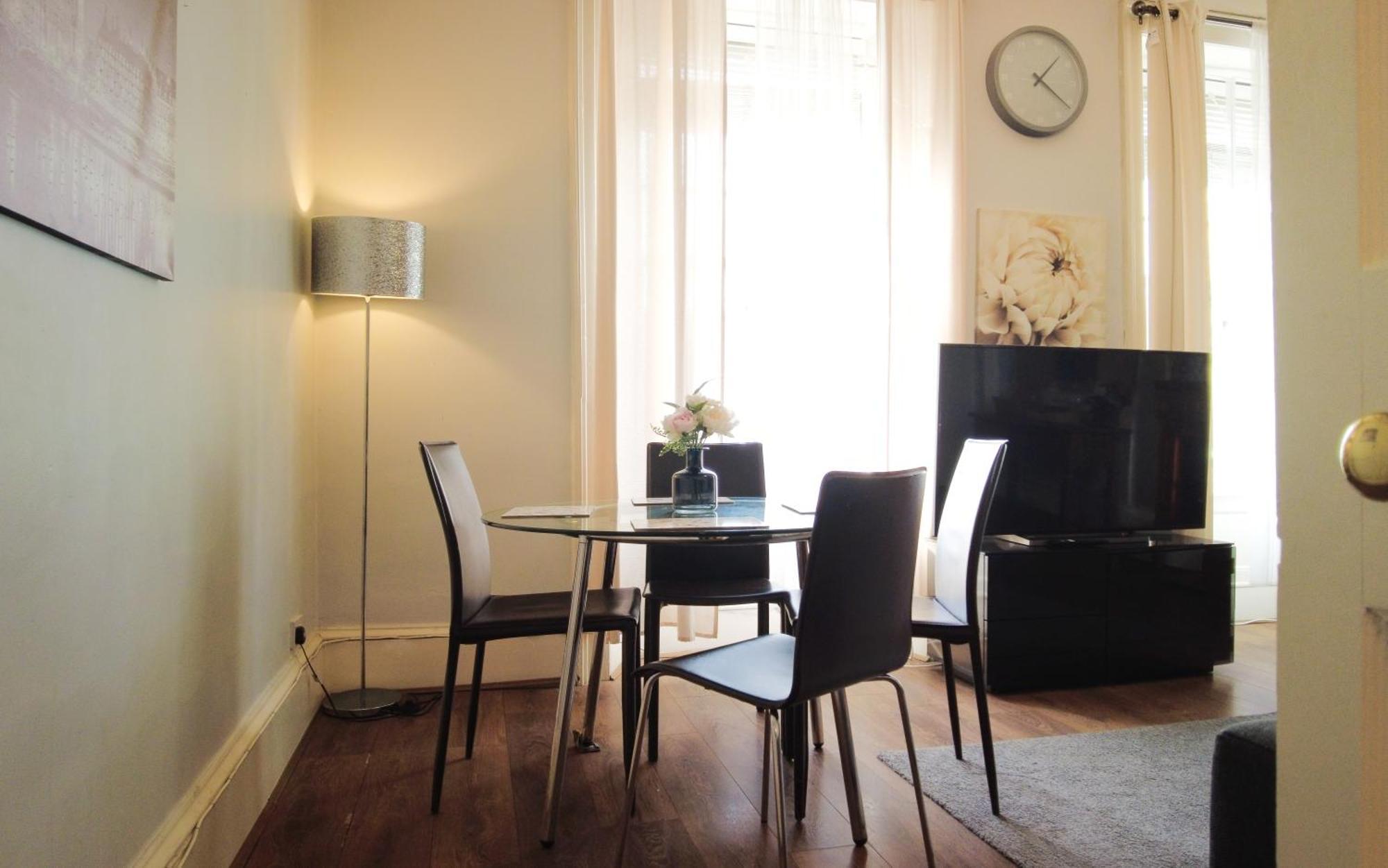 1 Bedrooms Flat In Central Edinburgh Haymarket, Heart Of Edinburgh Flat Sleeps 4 , 外观 照片