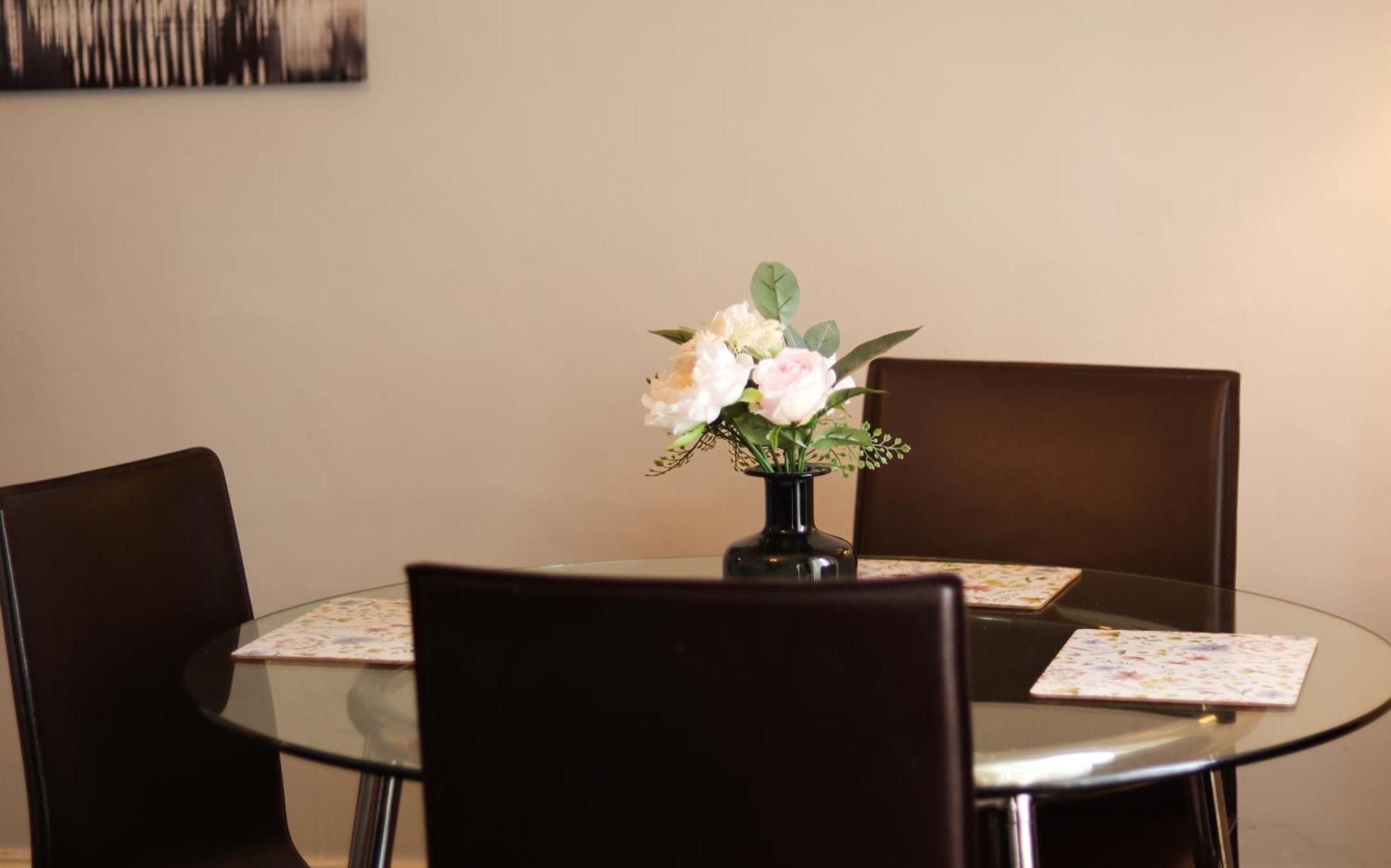 1 Bedrooms Flat In Central Edinburgh Haymarket, Heart Of Edinburgh Flat Sleeps 4 , 外观 照片